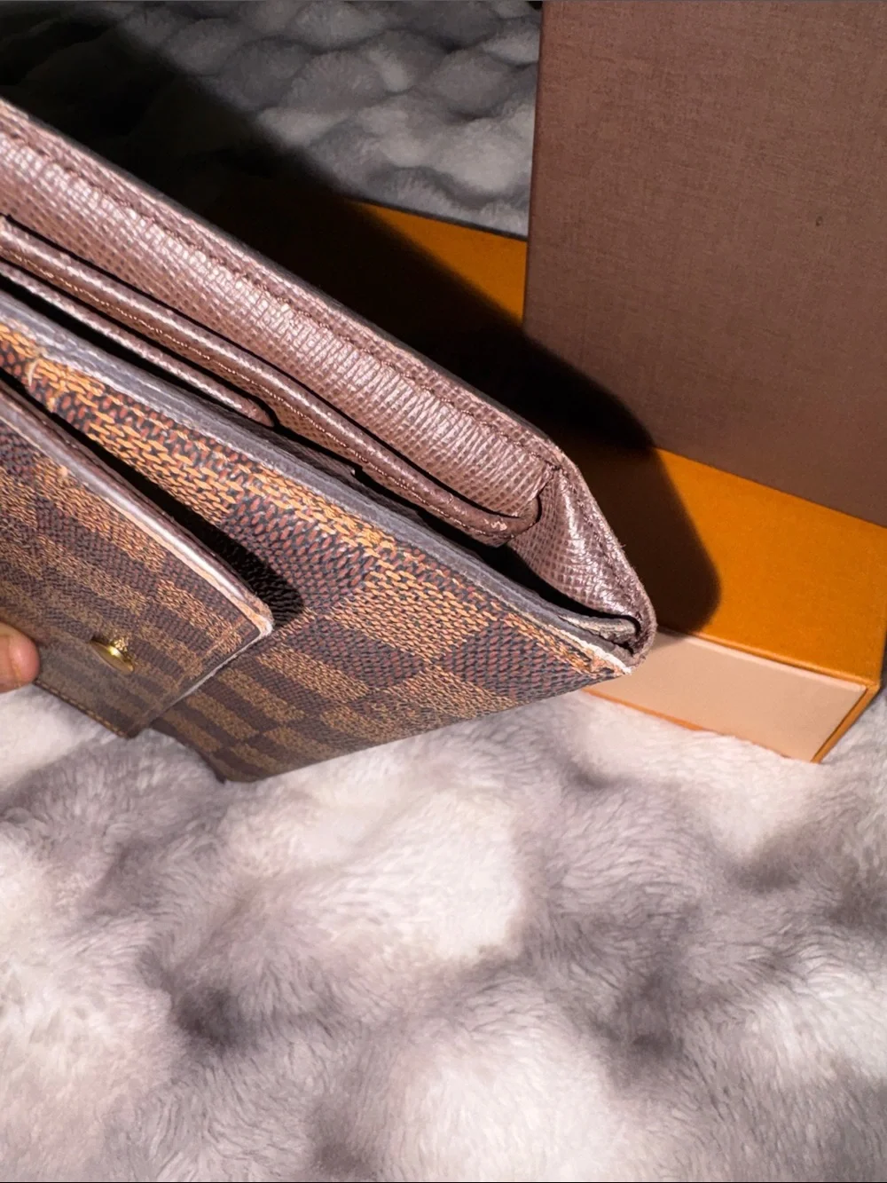 Louis Vuitton Brown Damier Ebene Check Wallet with Gold Snap - Picture 6 of 7